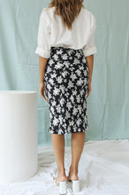 Load image into Gallery viewer, Bonjour Bias Cut Midi Skirt // Floral
